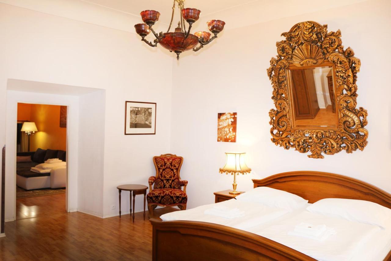 Residence Seven Angels Прага Экстерьер фото