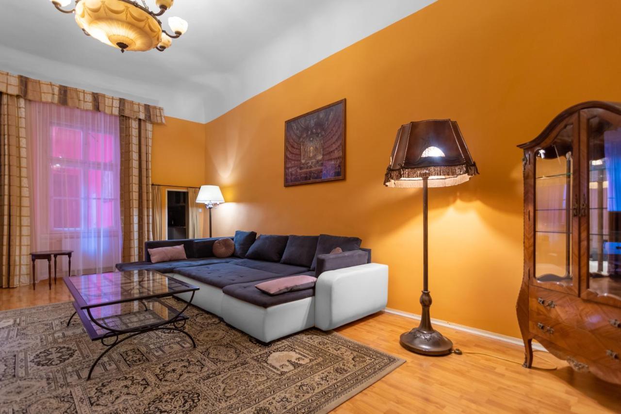 Residence Seven Angels Прага Экстерьер фото