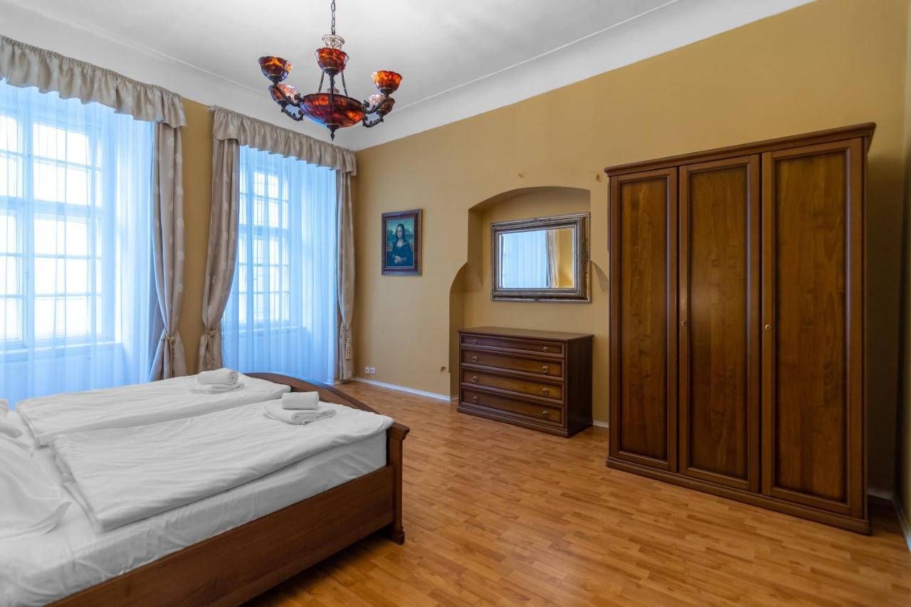 Residence Seven Angels Прага Экстерьер фото