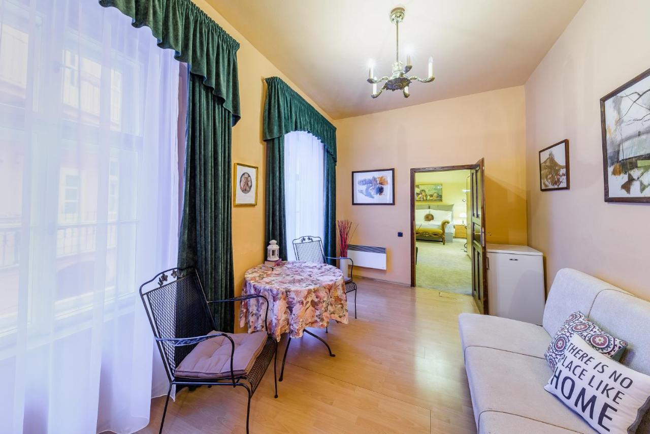 Residence Seven Angels Прага Экстерьер фото